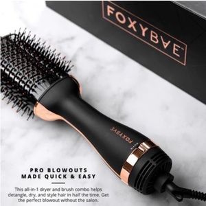 Foxybae Rose Gold Blowout Dryer Brush